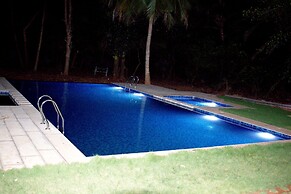 Nature Breeze Resort and Spa