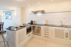 Phuket Palace Condominium by Ale