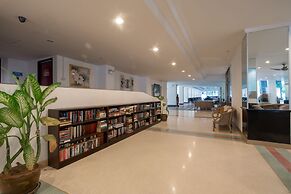 Phuket Palace Condominium by Ale