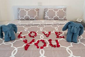 Phuket Palace Condominium by Ale