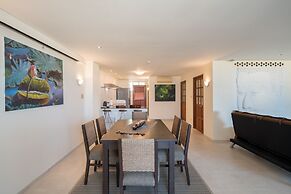 Phuket Palace Condominium by Ale