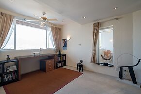 Phuket Palace Condominium by Ale