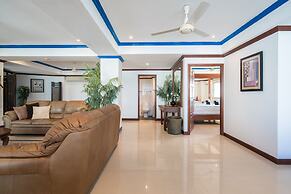 Phuket Palace Condominium by Ale