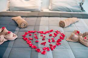 Phuket Palace Condominium by Ale