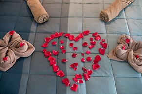 Phuket Palace Condominium by Ale