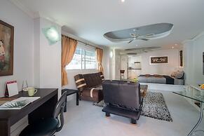 Phuket Palace Condominium by Ale