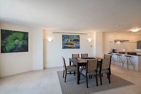 Phuket Palace Condominium by Ale