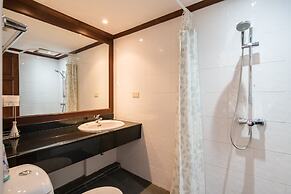 Phuket Palace Condominium by Ale