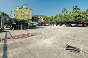 Phuket Palace Condominium by Ale