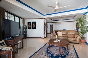 Phuket Palace Condominium by Ale