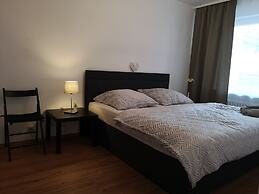 Family Suites & Parking