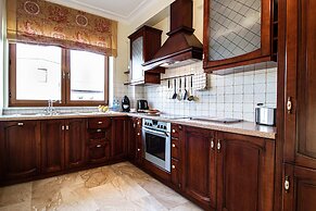 Ursynow Lavish Apartment