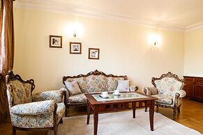 Ursynow Lavish Apartment