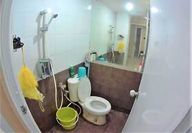 Green Pramuka Apartement By Vici