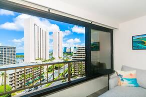 Spacious Condos with Private Balcony at Discovery Bay - Free Wifi, Nea