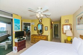 Spacious Condos with Private Balcony at Discovery Bay - Free Wifi, Nea