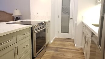 Spacious Condos with Private Balcony at Discovery Bay - Free Wifi, Nea