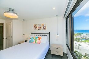 Spacious Condos with Private Balcony at Discovery Bay - Free Wifi, Nea