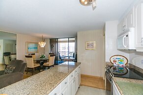 Spacious Condos with Private Balcony at Discovery Bay - Free Wifi, Nea