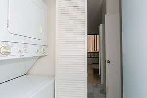 Spacious Condos with Private Balcony at Discovery Bay - Free Wifi, Nea