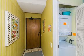 Spacious Condos with Private Balcony at Discovery Bay - Free Wifi, Nea