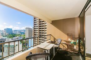 Spacious Condos with Private Balcony at Discovery Bay - Free Wifi, Nea