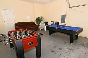 Peacful Surroundings Pool/spa Games Room! 5 Bedroom Villa by RedAwning