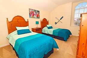 Peacful Surroundings Pool/spa Games Room! 5 Bedroom Villa by RedAwning