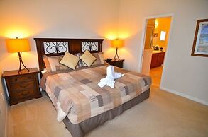 Gem Games Room & Private Pool/spa! 4 Bedroom Villa by Redawning