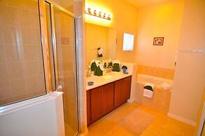 Gem Games Room & Private Pool/spa! 4 Bedroom Villa by Redawning