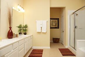 Poolside Penthouse Cabana 3 Bedroom Condo by RedAwning