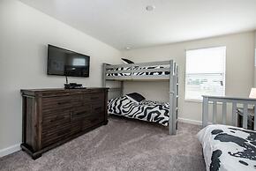 Champions Gate 8 Bedroom Villa by Redawning