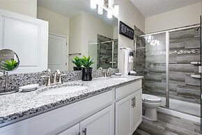 Champions Gate 8 Bedroom Villa by Redawning