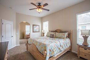 732bd 4 Bedroom Villa by RedAwning