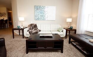 Island Breeze Lake View 3 Bedroom Condo by RedAwning