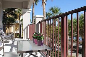 Island Breeze Lake View 3 Bedroom Condo by RedAwning