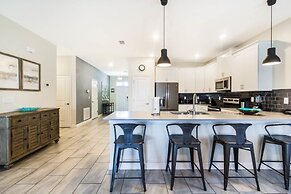 1669MVD Amazing Champions Gate 8 Bedroom 5 Bed Villa by RedAwning