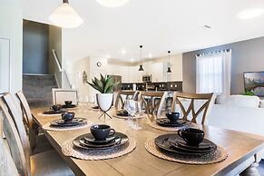 1669MVD Amazing Champions Gate 8 Bedroom 5 Bed Villa by RedAwning