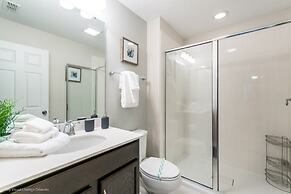 1600cpc 4 Bedroom Townhouse by RedAwning