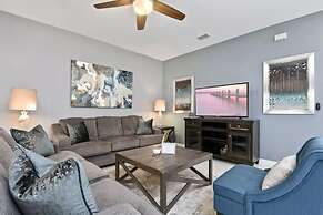 1600cpc 4 Bedroom Townhouse by RedAwning