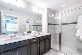 1600cpc 4 Bedroom Townhouse by RedAwning