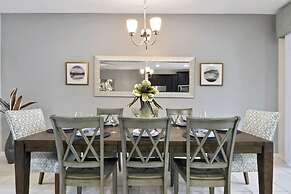 1600cpc 4 Bedroom Townhouse by RedAwning