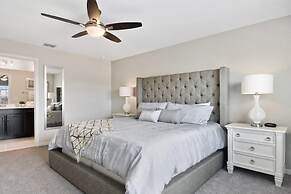 1600cpc 4 Bedroom Townhouse by RedAwning