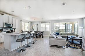 1791spp 5 Bedroom Townhouse by RedAwning