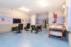 Solara Resort 9 Bedroom Villa by RedAwning