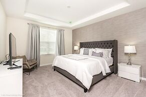 Solara Resort 9 Bedroom Villa by RedAwning