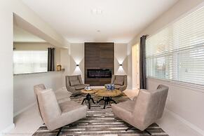 Solara Resort 9 Bedroom Villa by RedAwning