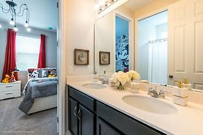 Solara Resort 9 Bedroom Villa by RedAwning