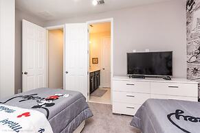 Solara Resort 9 Bedroom Villa by RedAwning