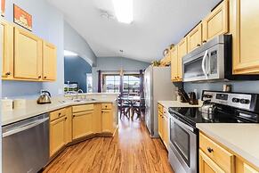 2710fkd 5 Bedroom Villa by RedAwning